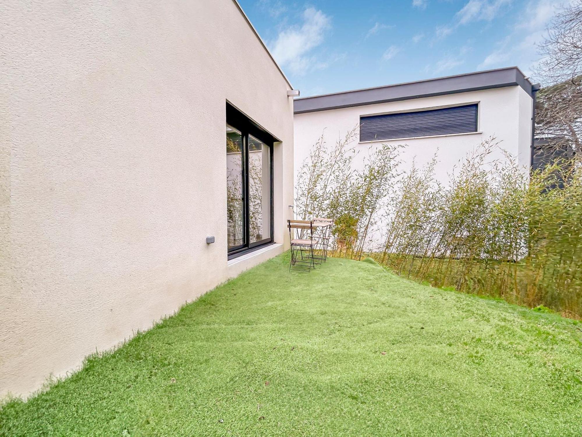 Vakantiehuis Maisonnette Lumineuse Avec Jardin Bordeaux Arena *
